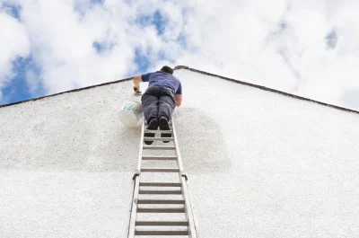 Peinture extérieure à Pouzay — façades et ravalement