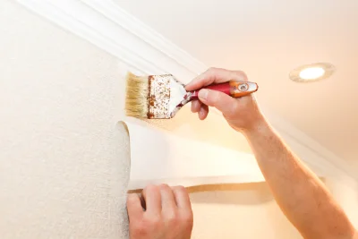Pose de papier peint à Pouzay — revêtements muraux et toiles de verre